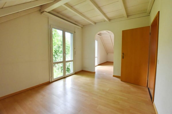 6.5 Zimmer-Einfamilienhaus mit Einliegerwohnung 6