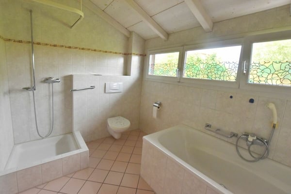 6.5 Zimmer-Einfamilienhaus mit Einliegerwohnung 7