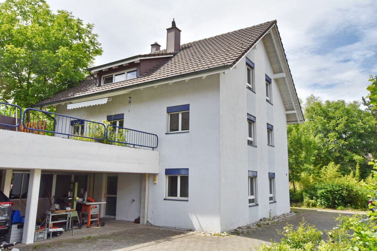 6.5 Zimmer-Einfamilienhaus mit Einliegerwohnung