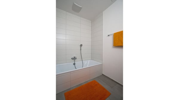 Wunderschöne 2.5-Zimmerwohnung im Eigentumsstandard 5
