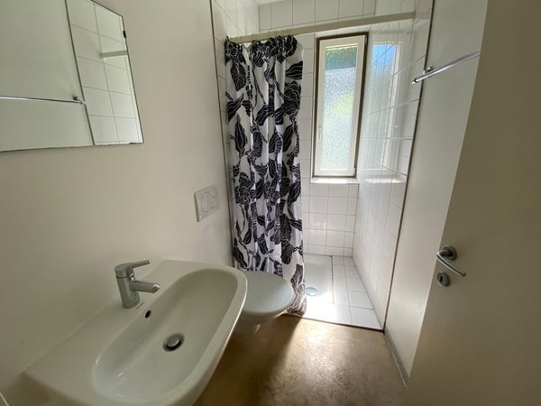 Camera per studenti nella casa Gialla di Mendrisio 5