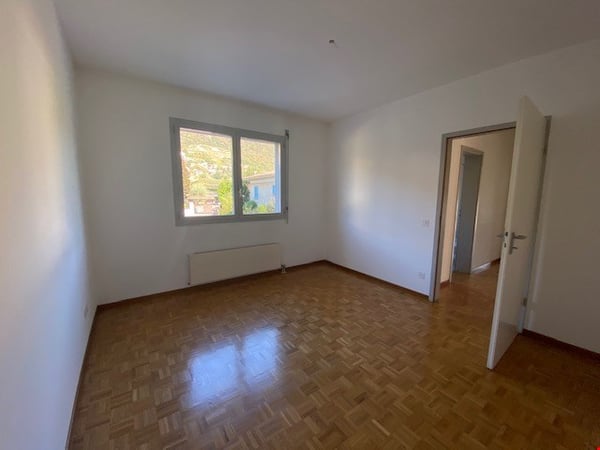 Helles 4.5-Zimmer-Wohnung in grüner Zone in Vacallo, 2. Stock 10