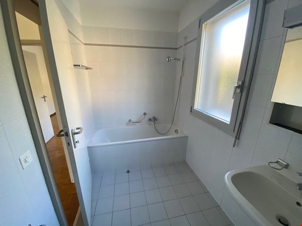 Helles 4.5-Zimmer-Wohnung in grüner Zone in Vacallo, 2. Stock 17