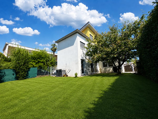 Villetta unifamiliare in vendita a Stabio – 4 locali con balcone e vista verde 3