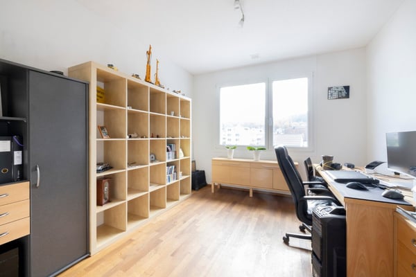 Grosszügige 1.5 Zimmerwohnung in der obersten Etage 6