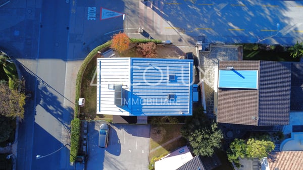 Casa bifamiliare con appartamenti di 3.5 & 4.5 locali indipendenti e grandi locali accessori-/hobby | Zweifamilienhaus mit unabhängigen 3.5 & 4.5 Zimmer Wohnungen und Großen Neben-/Hobbyräumen 2