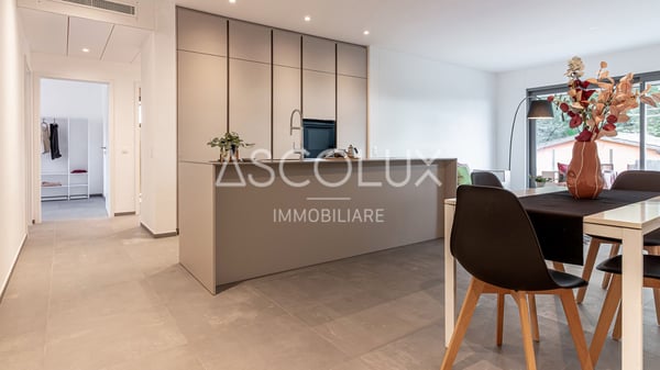 Moderne Räume - 1.5 Zimmer in einer exklusiven Residenz am Stadtrand | Spazi Moderni - 1.5 Locali in Residenza Esclusiva ai Confini della Città 4