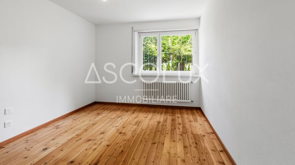 Freistehende 6-Zimmer-Villa mit Garten und Außenbereichen 27