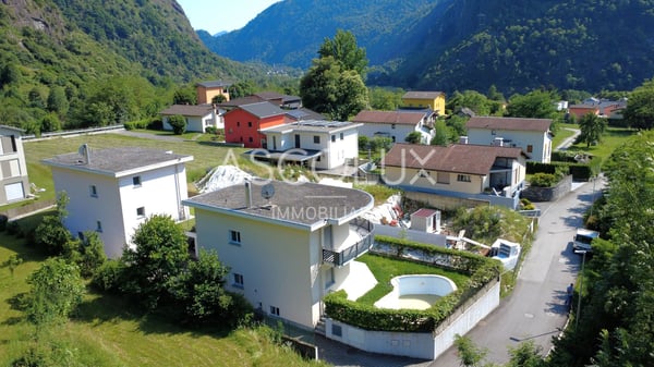 Hübsches 4.5-Zimmer-Einfamilienhaus mit Garten und Pool in ruhiger Wohnlage 3