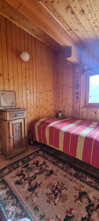 Incantevole chalet in legno, ai piedi del passo del Lucomagno 10