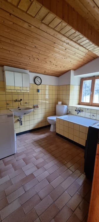Incantevole chalet in legno, ai piedi del passo del Lucomagno 12