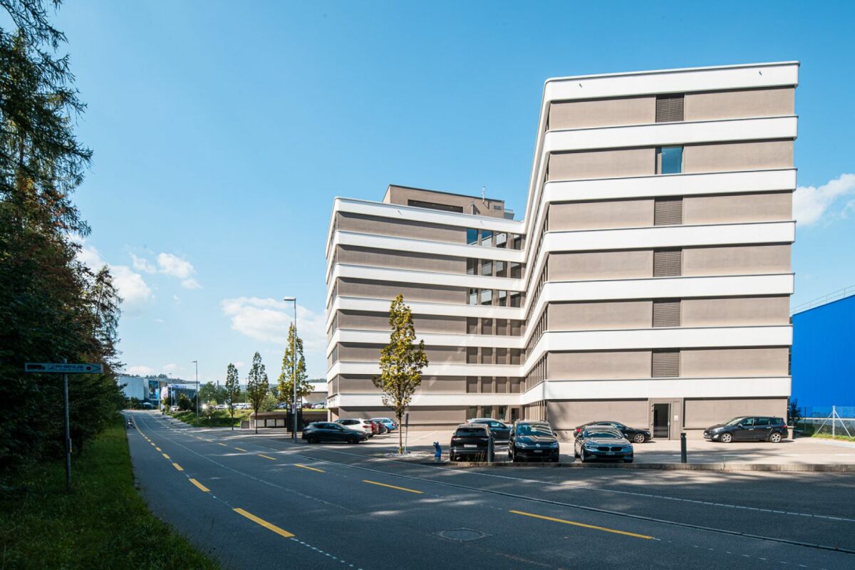 Flexible office design: 658 m2 space for your business needs