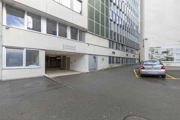 Viel Platz. Vielseitige Möglichkeiten. Ihre neue Produktions- oder Lagerfläche! 14