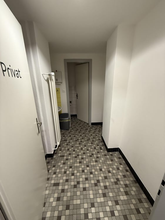 Grosszügiges Büro an zentraler Lage in Schaffhausen 9