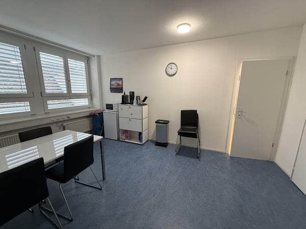 Grosszügiges Büro an zentraler Lage in Schaffhausen 6