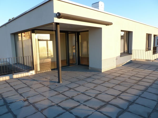 Moderne 1.5-Zimmer-Attika-Wohnung mit grosser Dachterrasse 9