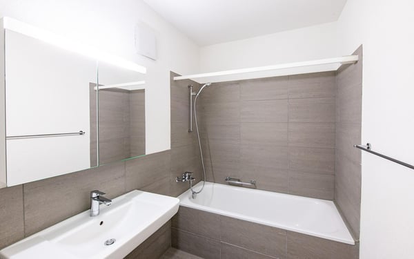 Moderne 1.5-Zimmer-Attika-Wohnung mit grosser Dachterrasse 6