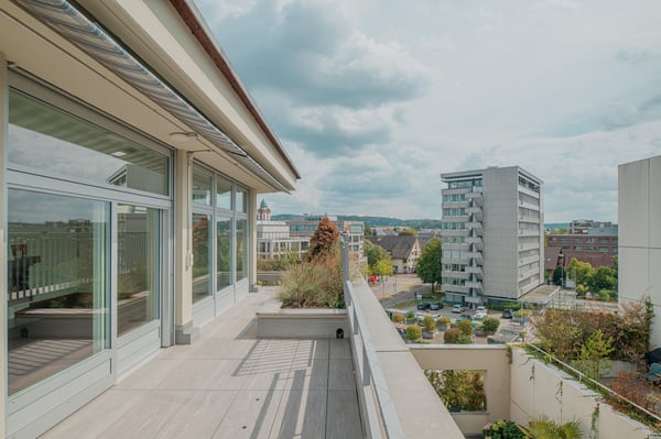 Grosszügige 5.5-Zimmer-Attika-Wohnung im Herzen von Kloten