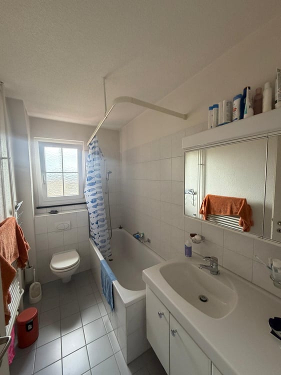 Befristete 2.5-Zimmer-Wohnung mit Balkon an attraktiver Lage in Zürich 6