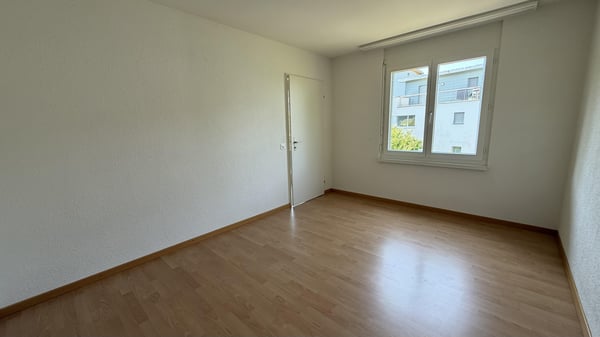 Befristet bis 30.09.2027 / 5.5 Zimmerwohnung in Tann 5