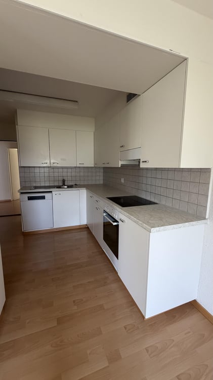 Befristet bis 30.09.2027 / 5.5 Zimmerwohnung in Tann 3