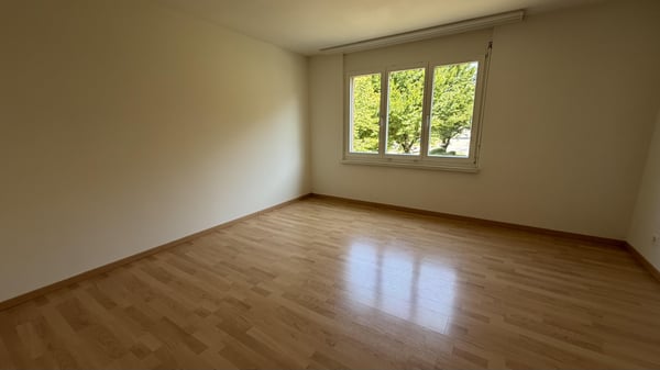 Befristet bis 30.09.2027 / 5.5 Zimmerwohnung in Tann 6