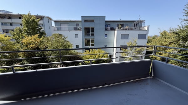Befristet bis 30.09.2027 / 5.5 Zimmerwohnung in Tann 9