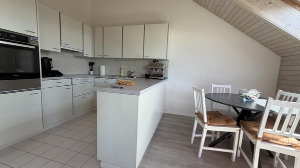 Befristet bis 30.09.2027 / 3-Zimmer-Wohnung in Tann 2