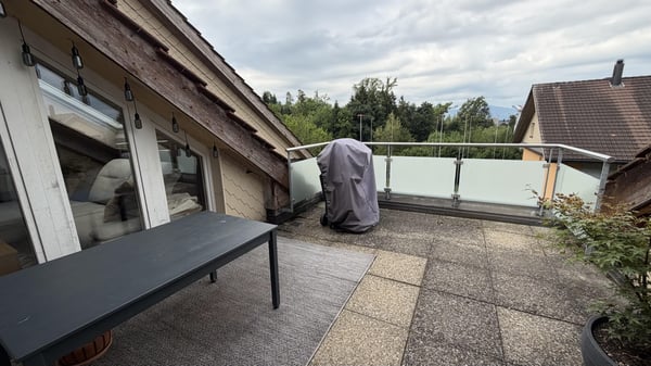 Befristet bis 28.02.2030 / 3.5 Zimmerwohnung in Tann 6