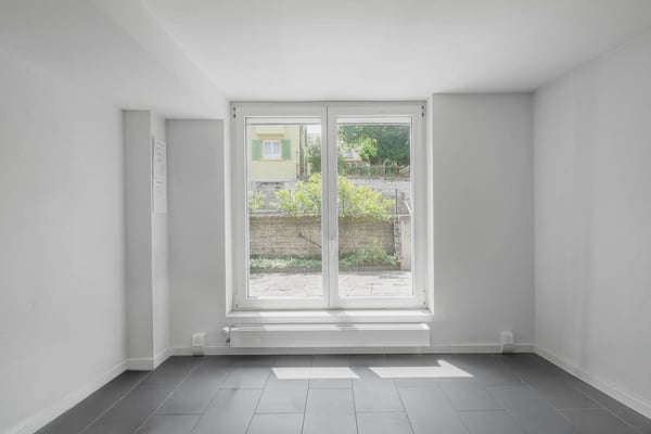 Vielseitige Gewerbe- / Praxis- / Bürofläche (80 m²) an zentraler Lage in Feuerthalen 6