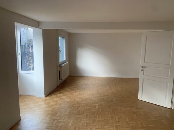 Geräumige 4.5 Zimmer Wohnung mit Blick auf den See 5