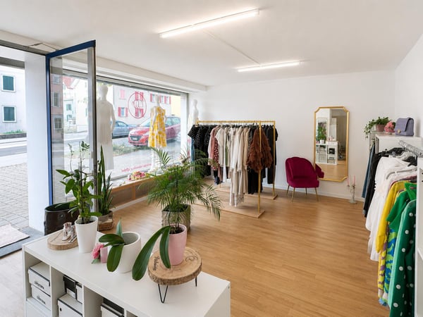 Vielseitige Laden- und Gewerbefläche mit attraktiver Schaufensterfront 3