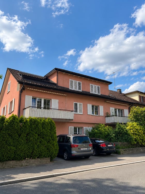 Befristete 5.5-Zimmer-Wohnung an zentraler Lage in Zürich 1