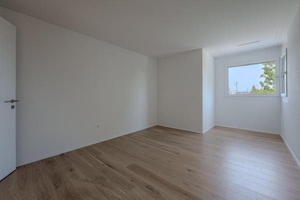 3.5 Zimmerwohnung in Zürich - Einziehen und den neuen Park mitwachsen sehen 4