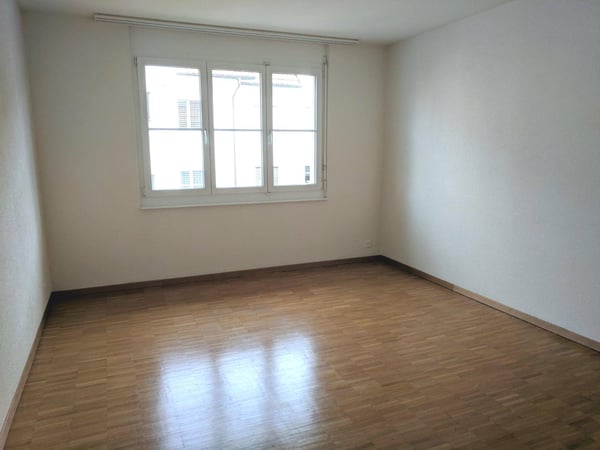 4.5 Zimmerwohnung in Pfungen 5