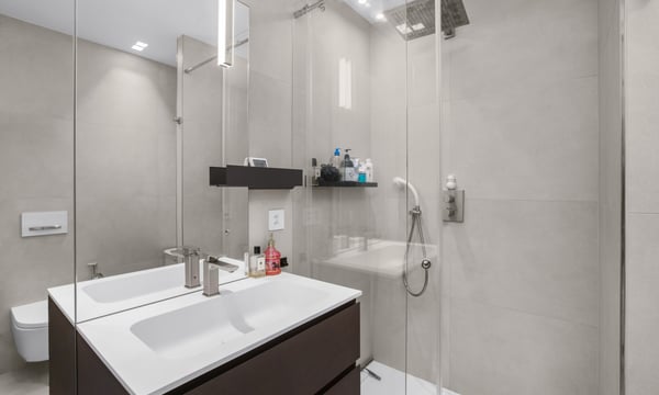 ELEGANTE 1.5 LOCALI CON TERRAZZA E VISTA APERTA A LUGANO 8