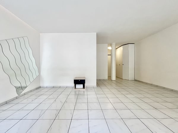 MONOLOCALE ARREDATO CON BALCONE IN ZONA SERVITA A CANOBBIO 2