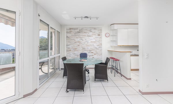 OCCASIONE - APPARTAMENTO 1.5 LOCALI CON VISTA LAGO A LUGANO 3