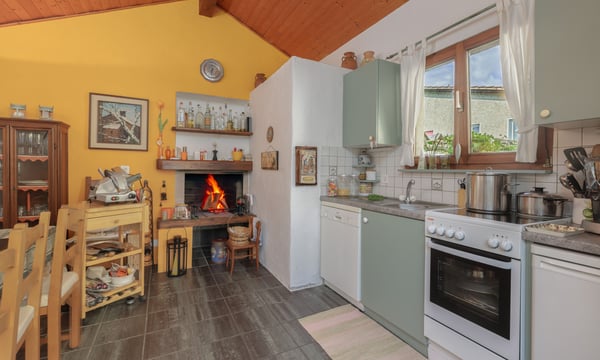 CASA BIFAMILIARE 2 LOCALI CON GIARDINO E GROTTO A GIUBIASCO 9