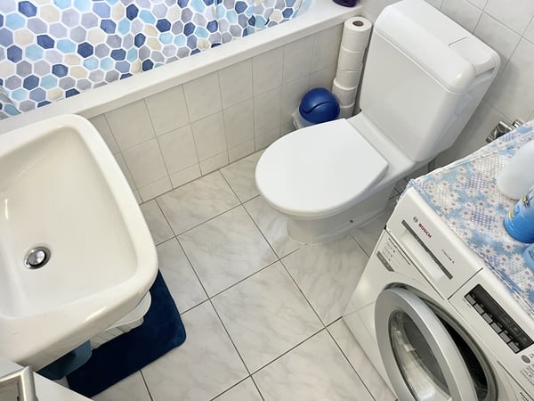 AFFITTASI AMPIO ATTICO 1.5 LOCALI CON TERRAZZO A BELLINZONA 8