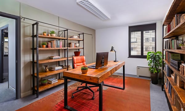 AMPIO SPAZIO COMMERCIALE IN ZONA CENTRALE A VIGANELLO 6