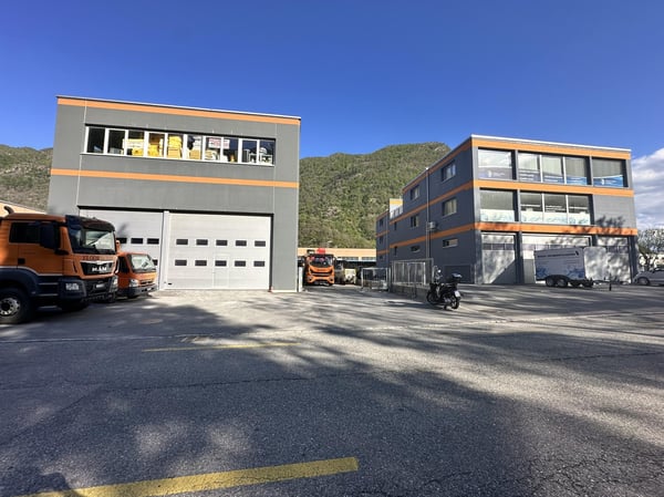 2 NUOVI STABILI AMMINISTRATIVI E ARTIGIANALI A MEZZOVICO 5