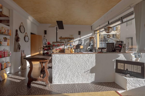 AMPIO SPAZIO COMMERCIALE 1 LOCALI SUL LUNGOLAGO A MELIDE 7