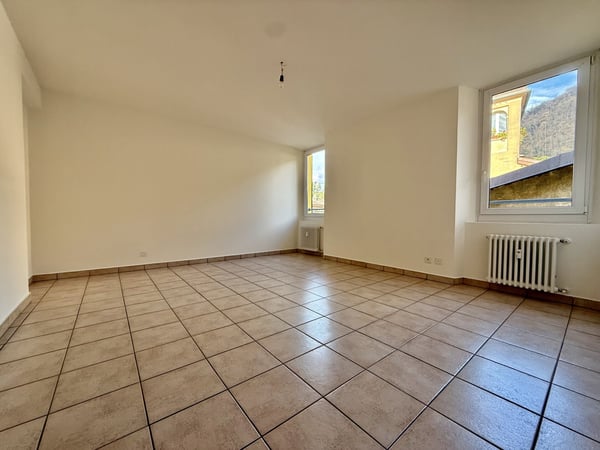 AFFITTASI GRANDE LUMINOSO APPARTAMENTO 1.5 LOCALI A MAROGGIA 7