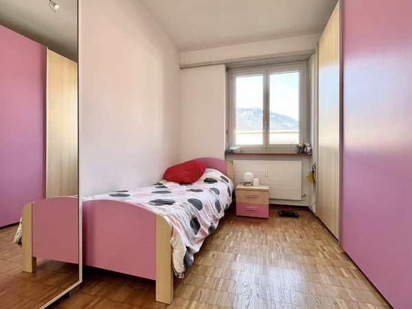 AFFITTASI AMPIO ATTICO 1.5 LOCALI CON TERRAZZO A BELLINZONA 9