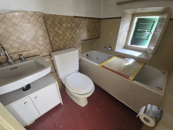 CASA DI NUCLEO PARZIALMENTE DA RISTRUTTURARE A TESSERETE 5