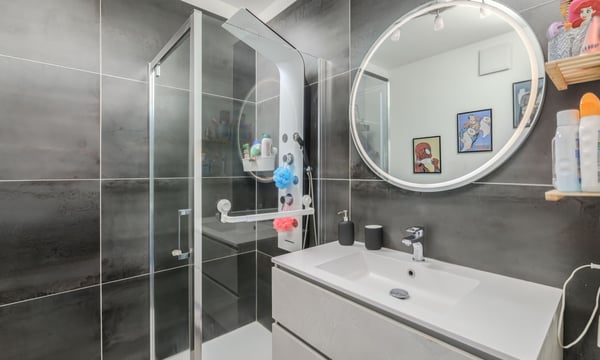 MODERNO APPARTAMENTO DI 1.5 LOCALI A PONTE CAPRIASCA 8