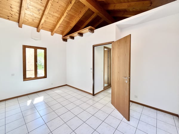 AFFITTASI CASA TICINESE DI 1.5 LOCALI CON CORTE A BARBENGO 7