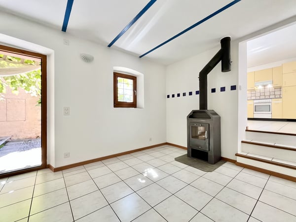 AFFITTASI CASA TICINESE DI 1.5 LOCALI CON CORTE A BARBENGO 4