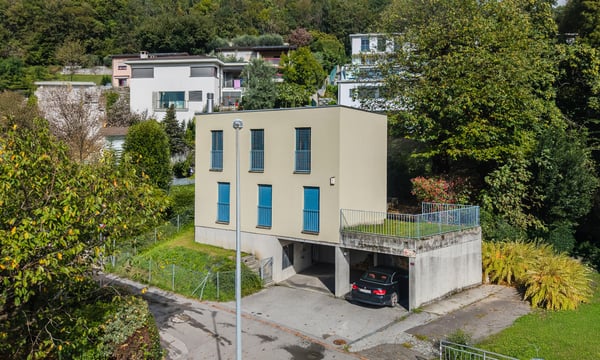 VILLA UNIFAMILIARE 1.5 LOCALI NEL VERDE A PONTE CAPRIASCA 9